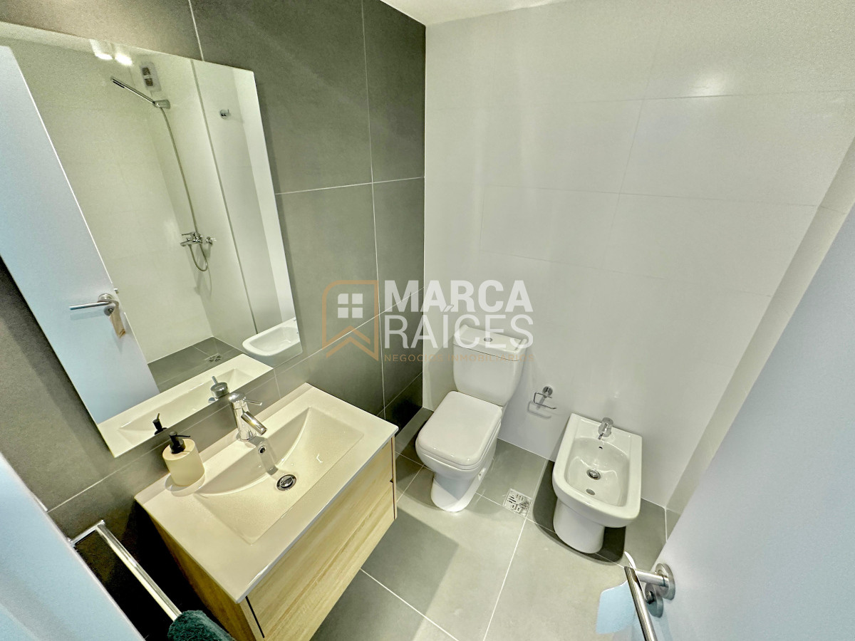 Apartamento ID.1012 - Venta Apartamento 2 Dormitorios a Estrenar Piso 6 Centro Montevideo