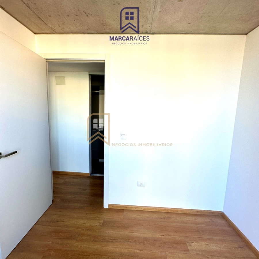 Apartamento ID.330 - Alquiler Apartamento penthouse 2 Dormitorios Centro Montevideo