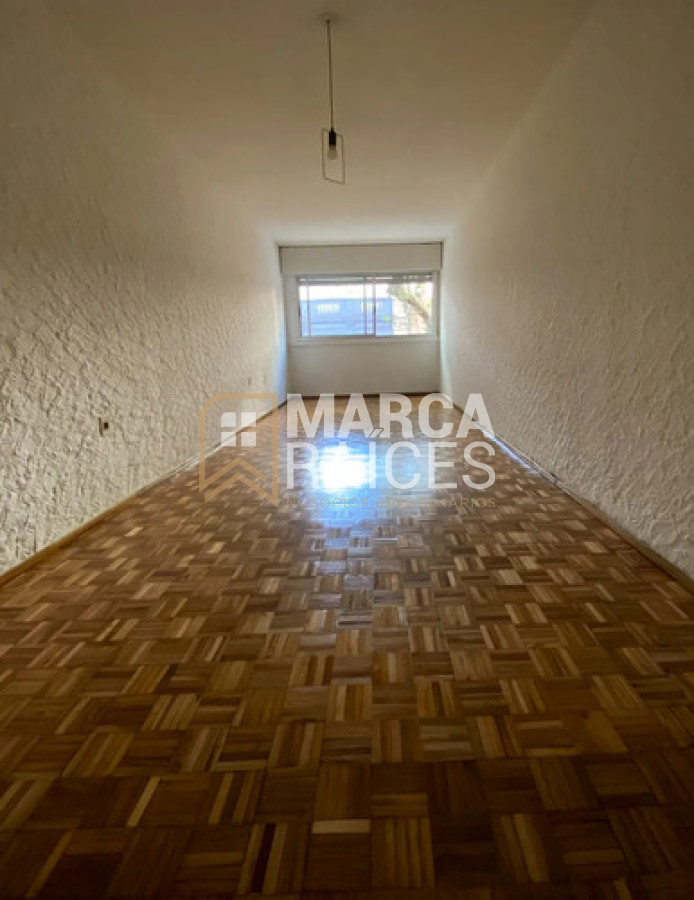 Apartamento ID.1924 - Alquiler Monoambiente. Centro, Montevideo