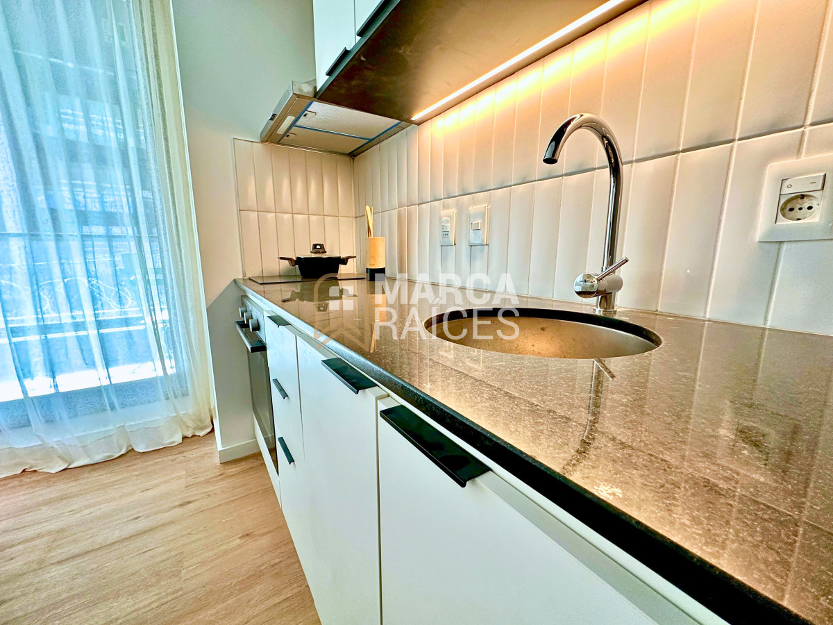 Apartamento ID.881 - Venta Apartamento 1 Dormitorio Parrillero Gym Centro Montevideo