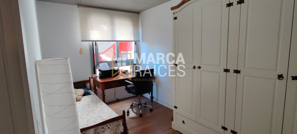 Apartamento ID.1986 - Alquiler Apartamento 2 Dormitorios con Garage. Centro, Montevideo