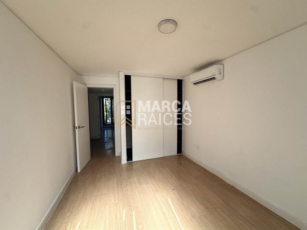 Apartamento ID.1790 - Alquiler Apartamento 2 Dormitorios Centro Montevideo