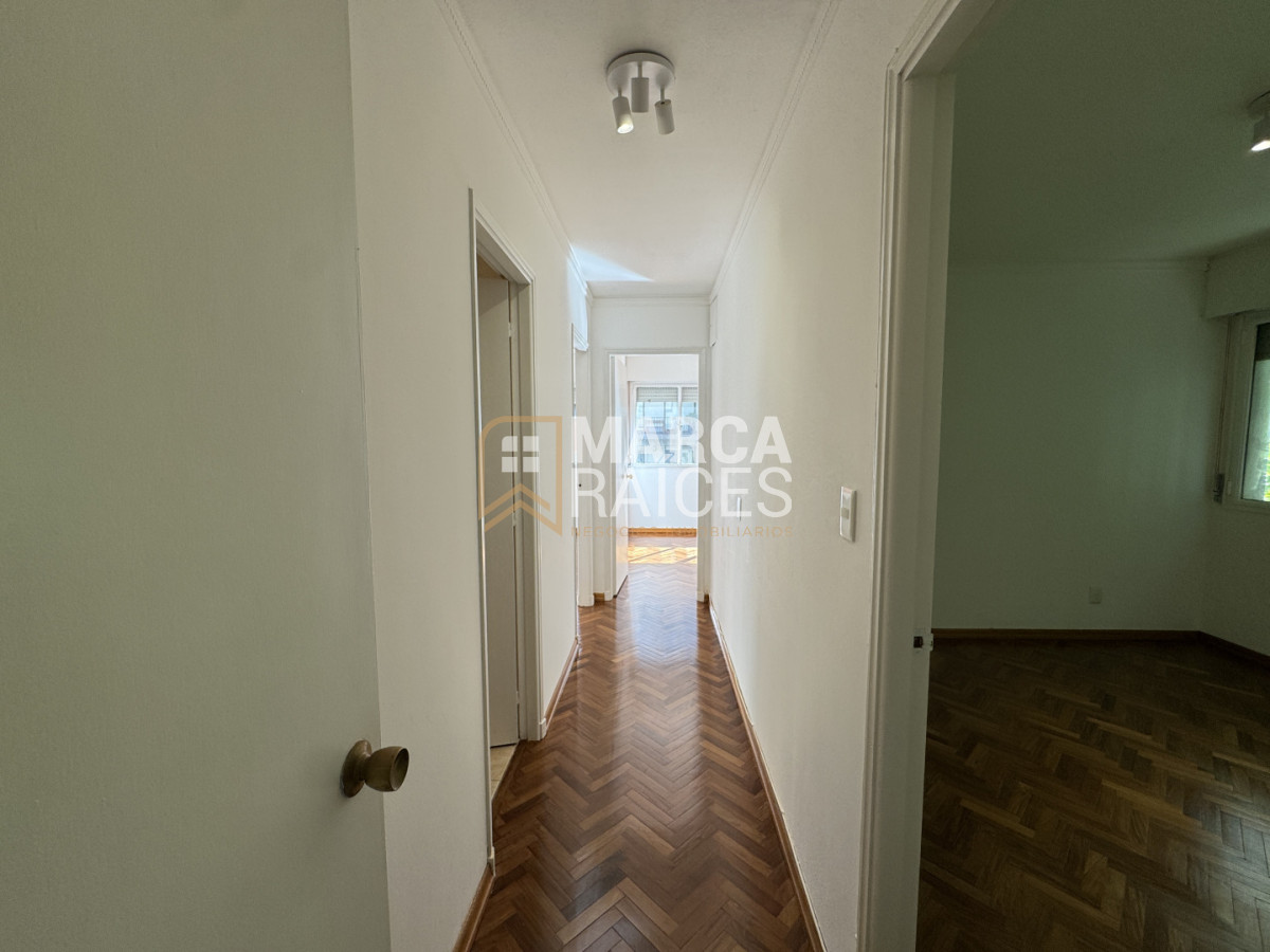 Apartamento ID.1734 - Venta Apartamento 4 dormitorios 3 baños Garage Pocitos Montevideo