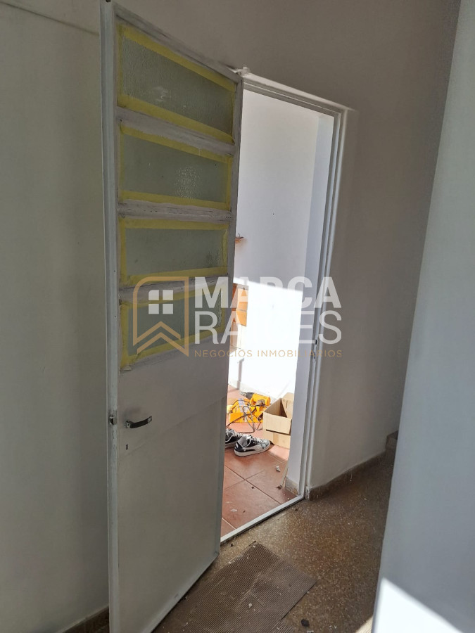 Apartamento ID.1627 - Alquiler Apartamento 1 Dormitorio Segundo Piso Requena esq Bv. España Parque Rodo Montevideo