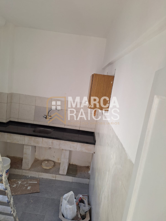 Apartamento ID.1627 - Alquiler Apartamento 1 Dormitorio Segundo Piso Requena esq Bv. España Parque Rodo Montevideo