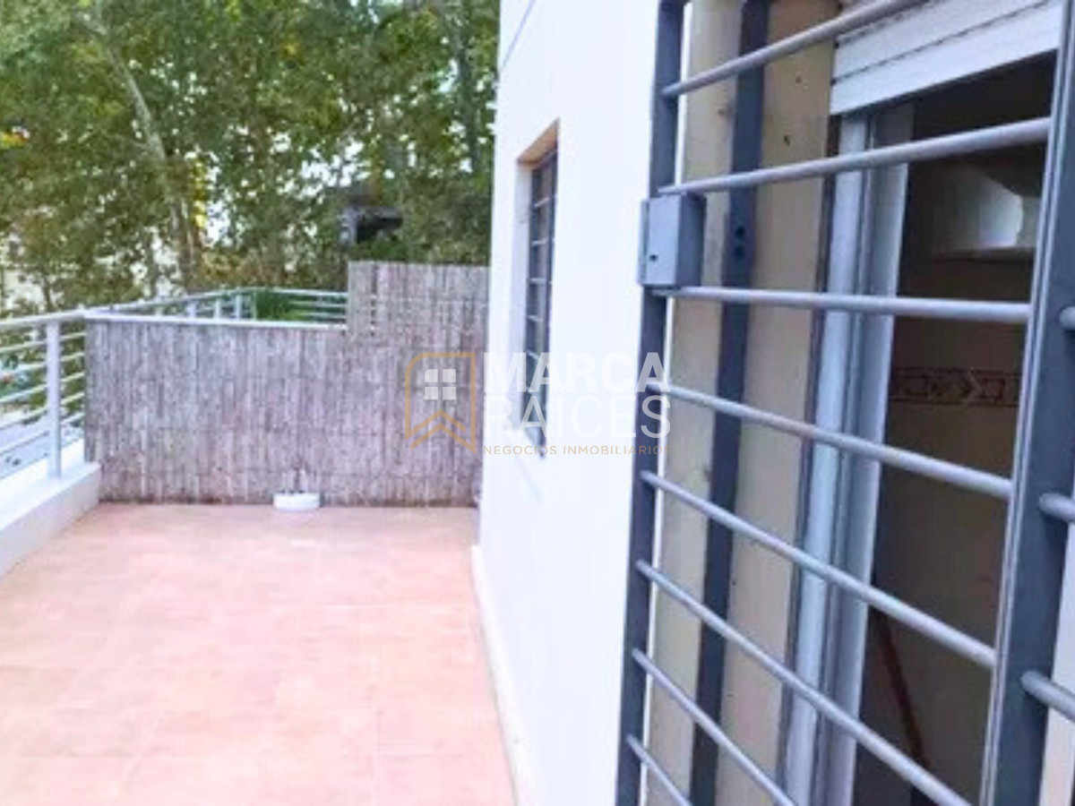 Apartamento ID.1420 - Alquiler Apartamento 1 Dormitorio Garage Punta Carretas Montevideo