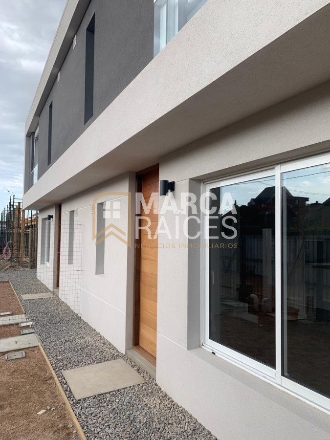 Apartamento ID.793 - Venta Casa 3 Dormitorios 2 Baños Parrillero Barra de Carrasco