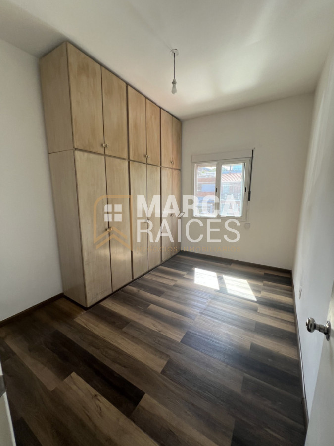 Apartamento ID.1782 - Alquiler Apartamento 2 Dormitorios Punta Carretas, a una cuadra de la Rambla y a media cuadra del Punta Carretas Shopping