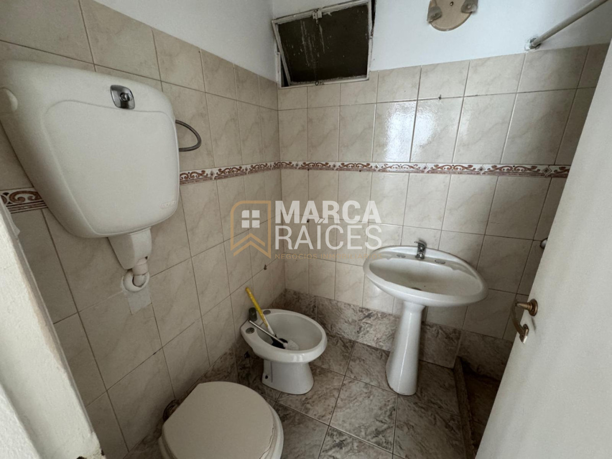 Apartamento ID.1974 - DAlquiler Apartamento 1 Dormitorio Segundo Piso por Escalera Pocitos Montevideo