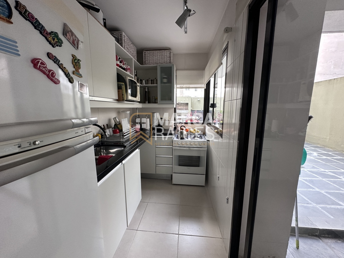 Apartamento ID.1043 - Venta Hermoso Apartamento 3 Dormitorios 3 Baños Balcon Patio Parrillero Pocitos Montevideo