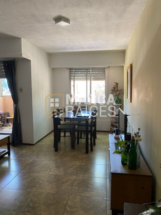 Apartamento ID.1702 - Alquiler Apartamento al Frente - 2 Dormitorios - Palermo, Montevideo