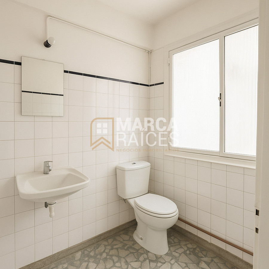 Apartamento ID.1693 - Alquiler Apartamento 3 Dormitorios 2 Baños Patio Centro Montevideo