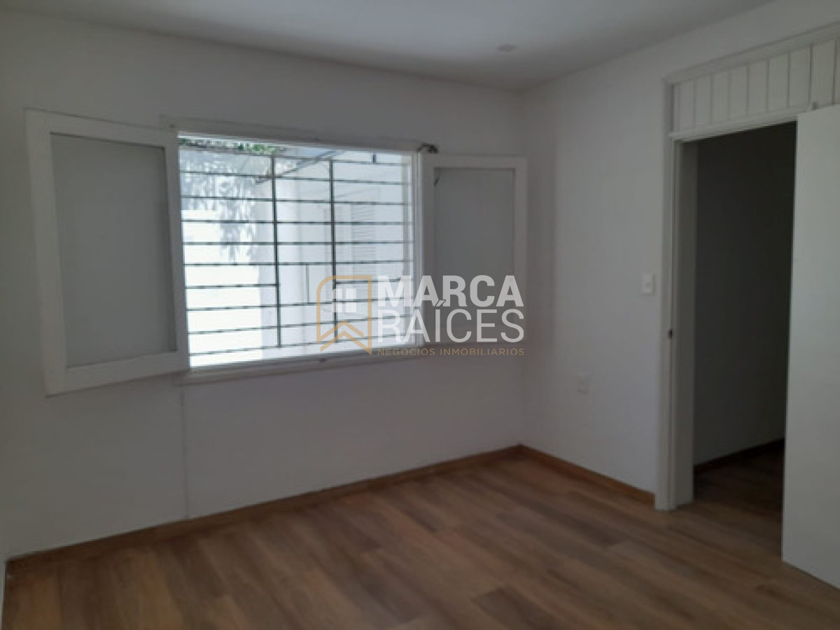 Apartamento ID.1816 - Alquiler Apartamento 2 Dormitorios, planta baja con patio. La Blanqueada, Montevideo