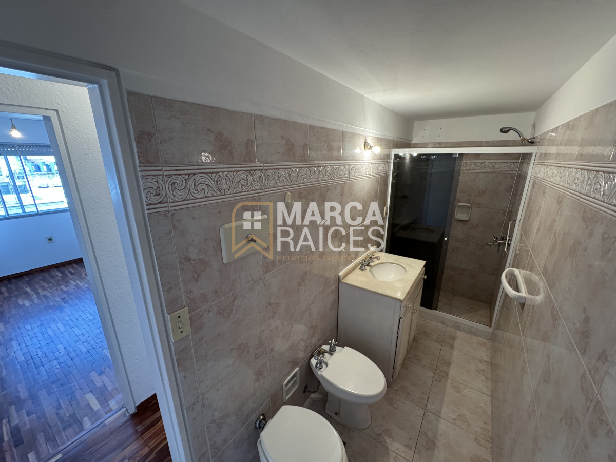 Apartamento ID.828 - Alquiler Apartamento 2 Dormitorios Luminoso Cordon Montevideo
