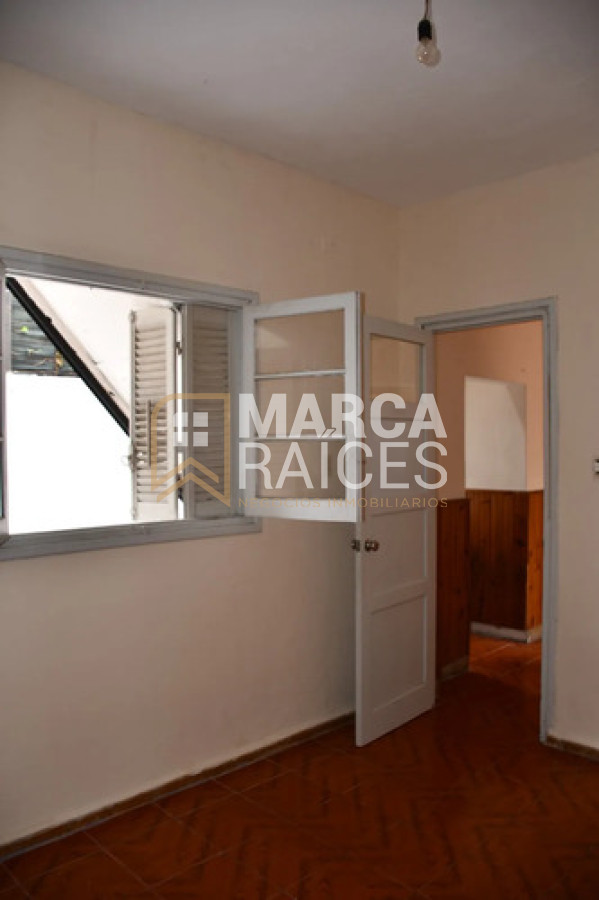 Apartamento ID.2012 - Alquiler Apartamento 4 Dormitorios, 2 Baños. La Blanqueada, Montevideo