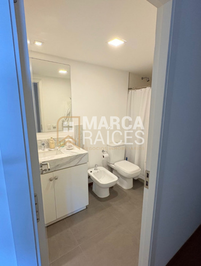 Apartamento ID.1566 - Alquiler apartamento con piscina en Carrasco, Montevideo. 