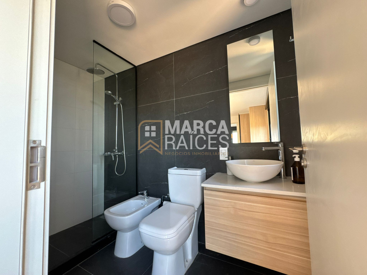 Apartamento ID.1201 - Venta Pent House 2 Dormitorios Con Renta Terraza con Parrillero Y Garaje Doble Punta Carretas Montevideo