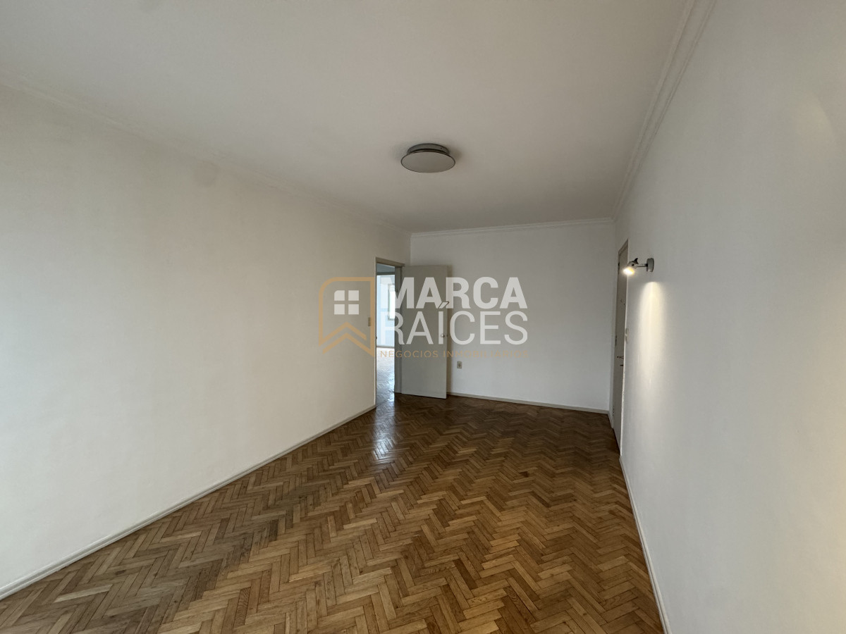 Apartamento ID.1529 - Alquiler Hermoso Apartamento de 3 Dormitorios 2 Baños en Punta Carretas Montevideo
