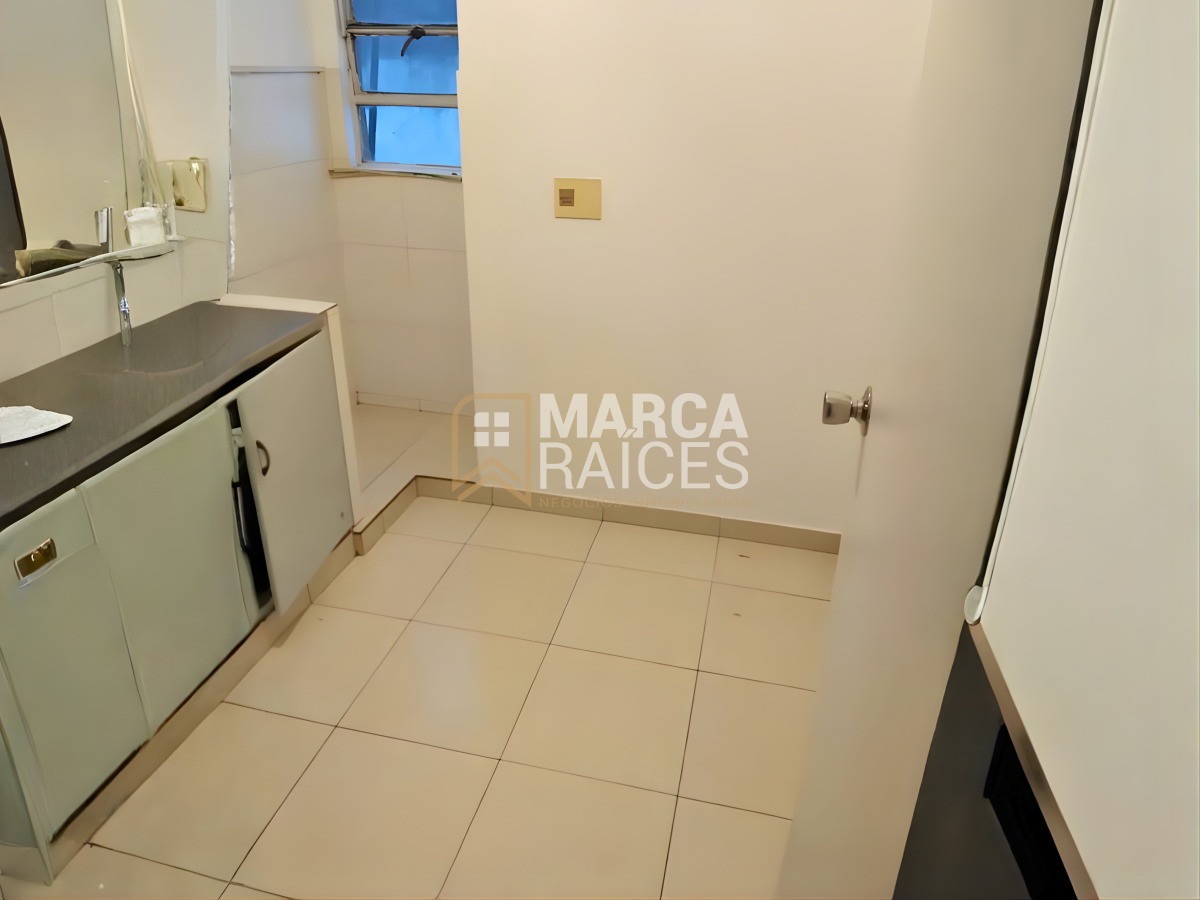 Apartamento ID.1667 - Alquiler Apartamento 2 Dormitorios Centro Montevideo