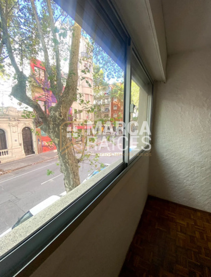 Apartamento ID.1924 - Alquiler Monoambiente. Centro, Montevideo