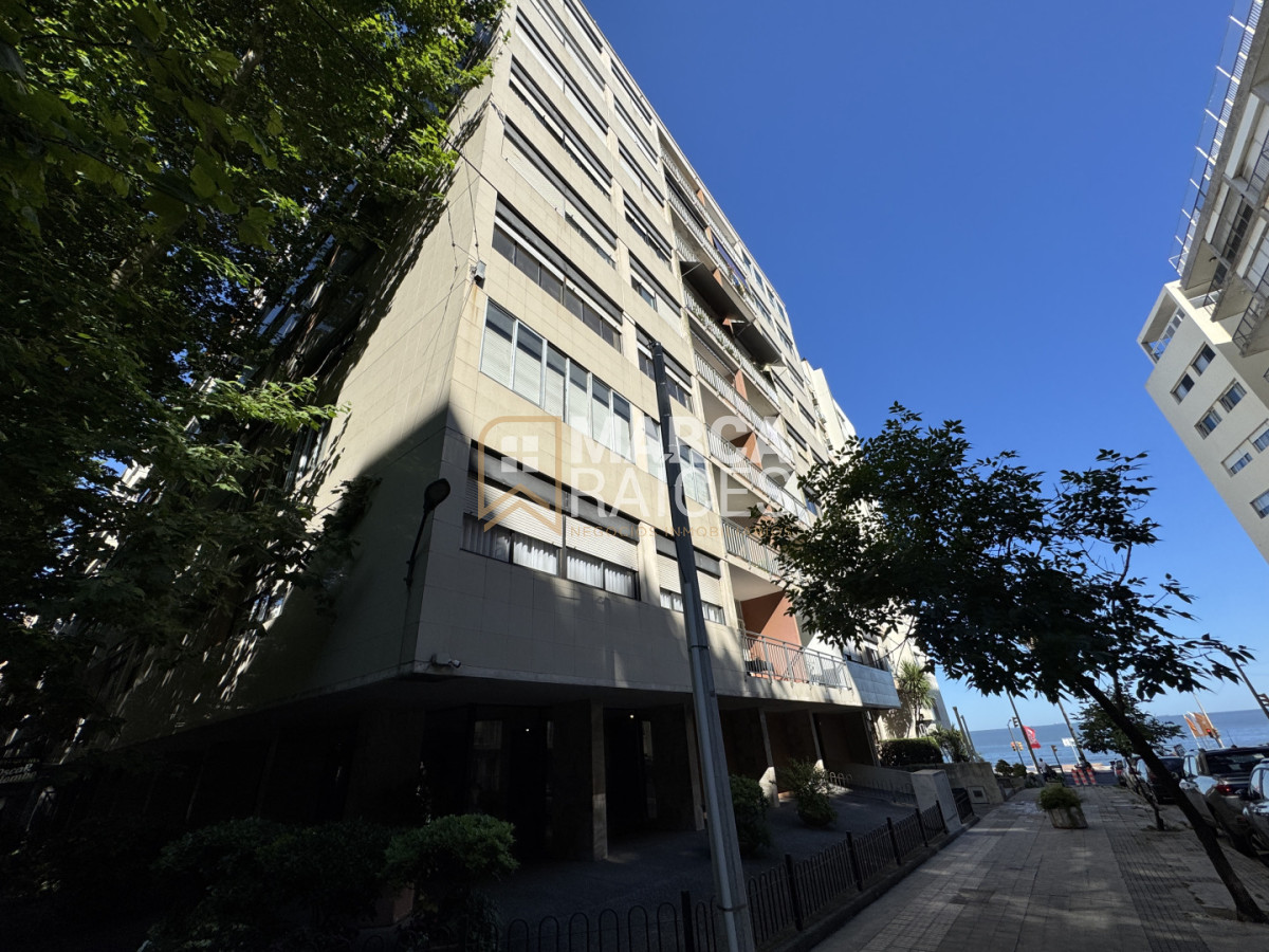 Apartamento ID.1734 - Venta Apartamento 4 dormitorios 3 baños Garage Pocitos Montevideo