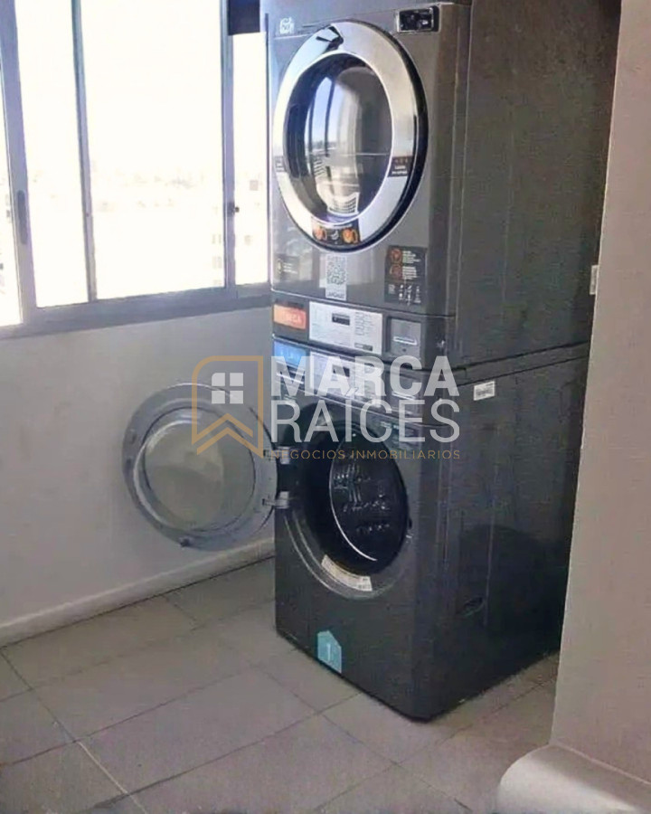 Apartamento ID.1940 - Alquiler Apartamento Monoambiente Piso Alto Pocitos Montevideo