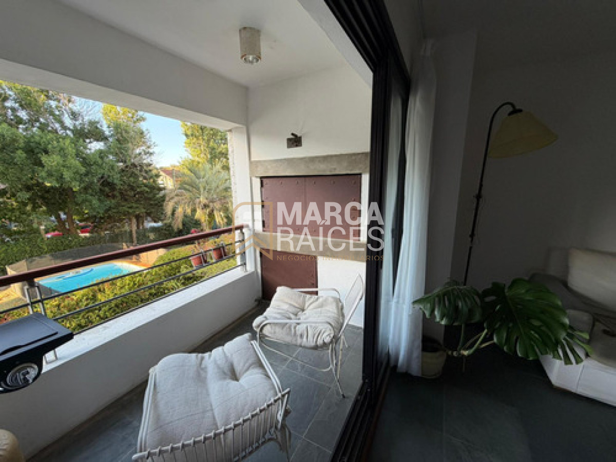 Apartamento ID.1858 - Apartamento en Alquiler 2 Dormitorios, 2 Baños. Barra de Carrasco, Canelones