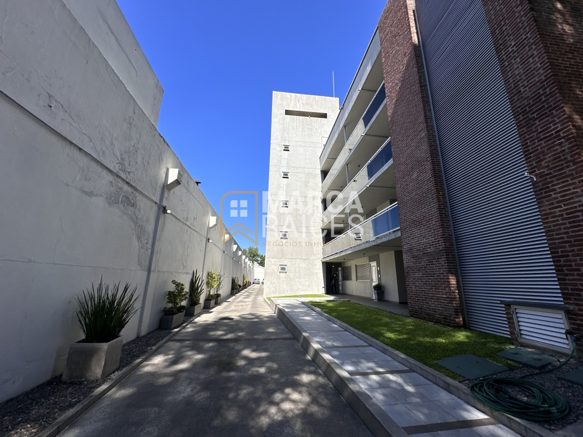 Apartamento ID.699 - Alquiler Apartamento 2 Dormitorios Balcon Cochera Complejo Cerrado Prado Montevideo