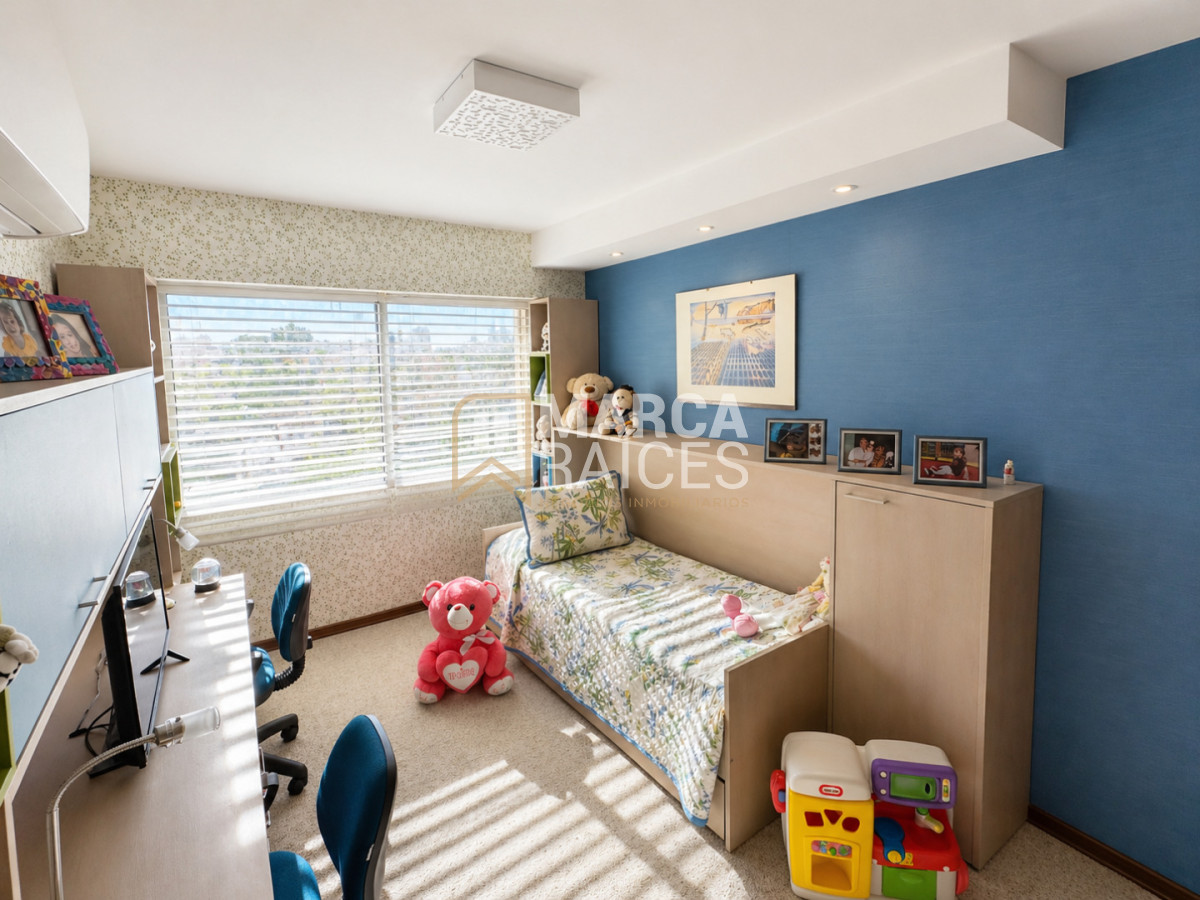 Apartamento ID.888 - Venta Espectacular Apartamento Sobre Rambla 3 Dormitorios y Servicio Garage Doble Punta Carretas Montevideo