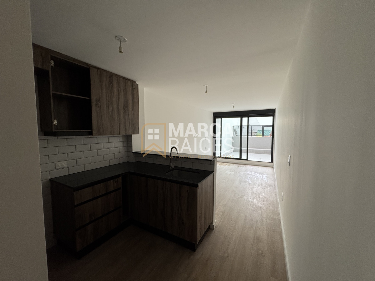 Apartamento ID.999 - Venta Apartamento 1 Dormitorio a estrenar con patio Cordon Montevideo