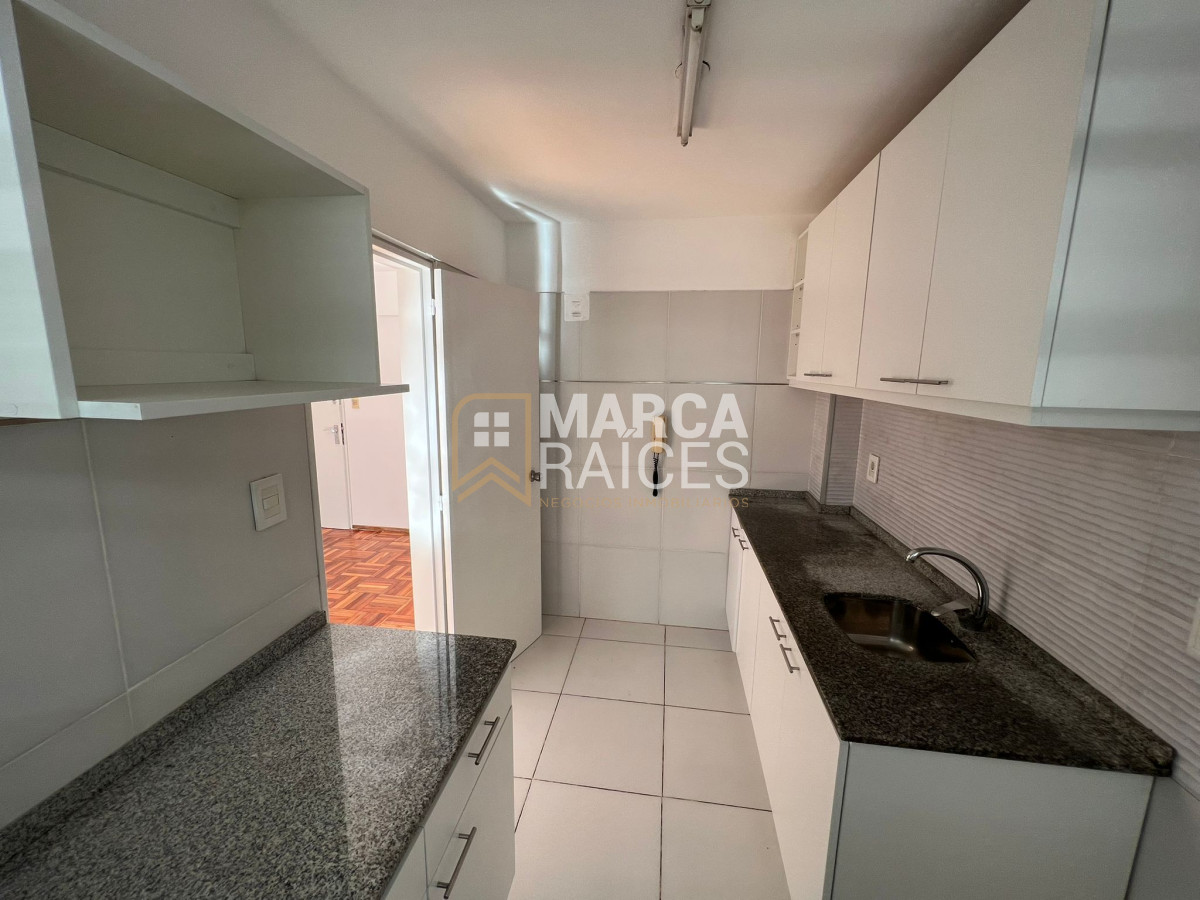 Apartamento ID.185 - Alquiler Apartamento 1 Dormitorio al Frente Planta Baja Cordon Sur Montevideo