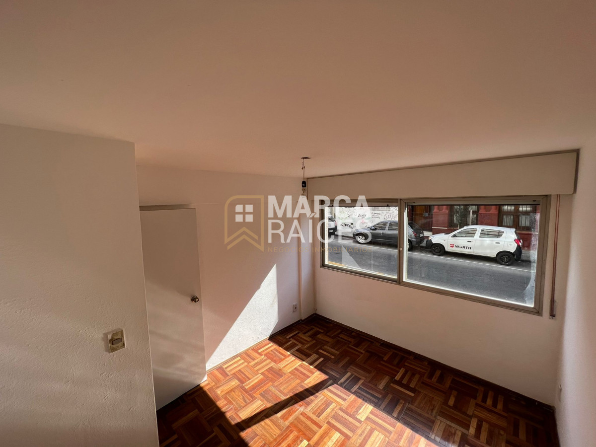 Apartamento ID.185 - Alquiler Apartamento 1 Dormitorio al Frente Planta Baja Cordon Sur Montevideo