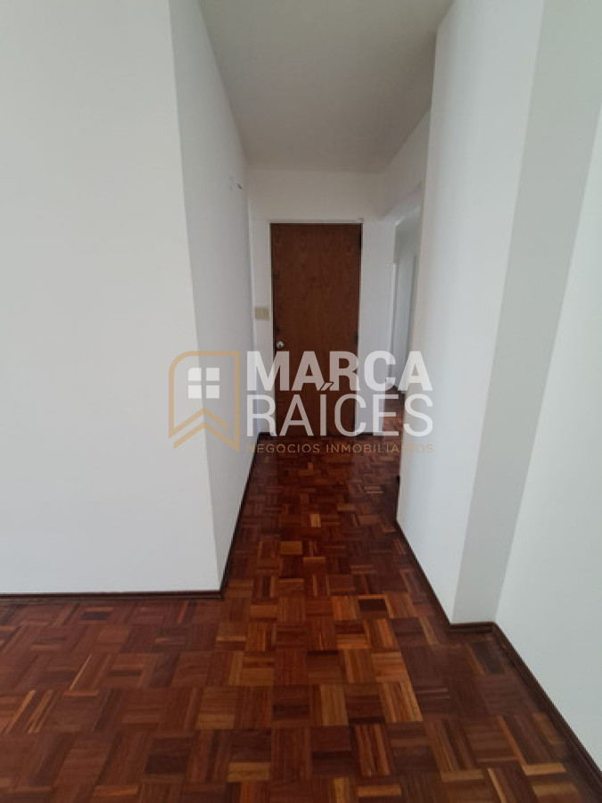 Apartamento ID.1809 - Venta Apartamento 3 dormitorios, 2 baños, con garage. Pocitos, Montevideo