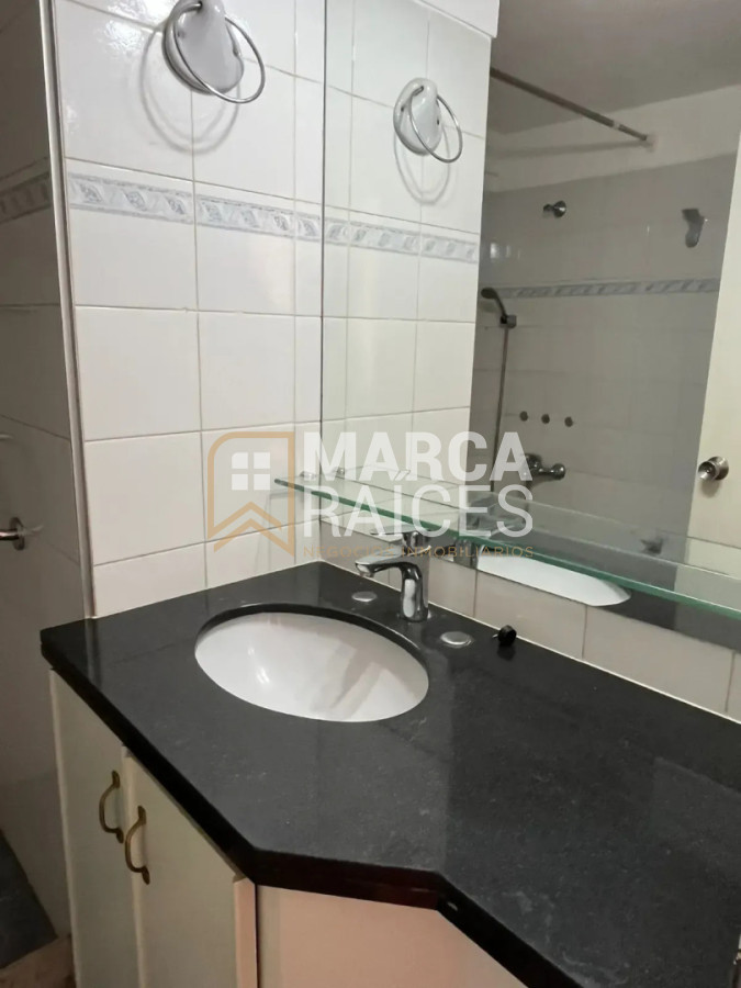 Apartamento ID.1993 - Alquiler Apartamento 2 Dormitorios, 2 Baños, 1 Garage. Montevideo Punta Carretas