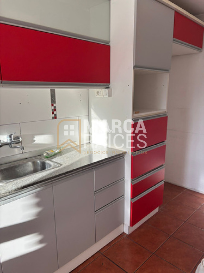 Apartamento ID.1744 - Alquiler Apartamento 3 Dormitorios, 1 Baño, Centro, Montevideo