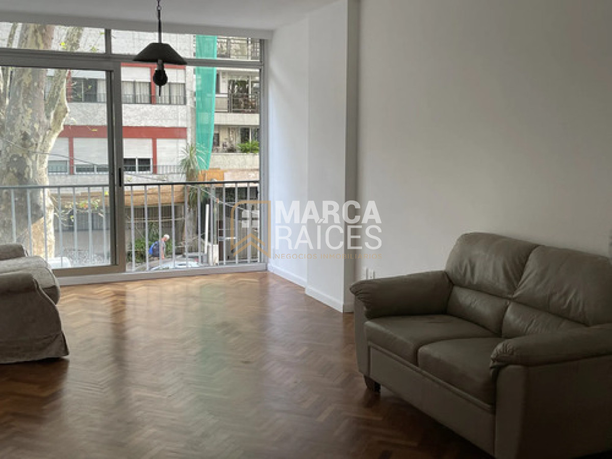Apartamento ID.2034 - Alquiler Apartamento 2 Dormitorios, 2 Baños. Pocitos, Montevideo