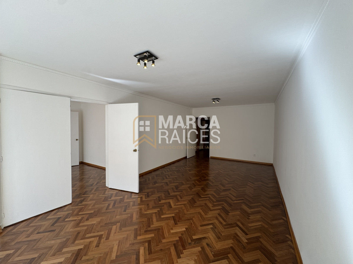 Apartamento ID.1734 - Venta Apartamento 4 dormitorios 3 baños Garage Pocitos Montevideo