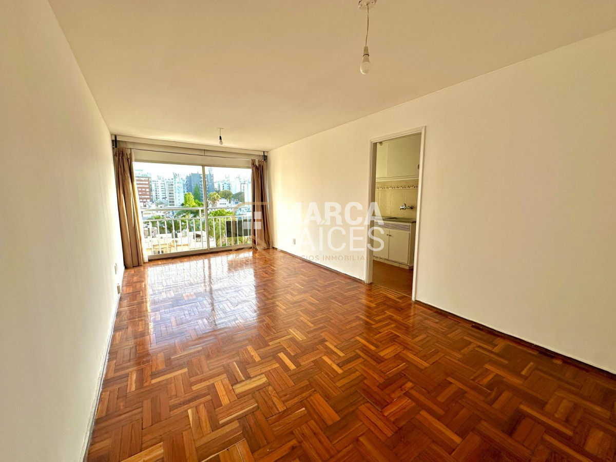 Apartamento ID.1665 - Alquiler Apartamento 2 Dormitorios 2 Baños Opcion Garage Pocitos Montevideo