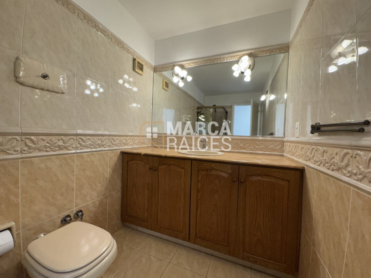 Apartamento ID.1734 - Venta Apartamento 4 dormitorios 3 baños Garage Pocitos Montevideo