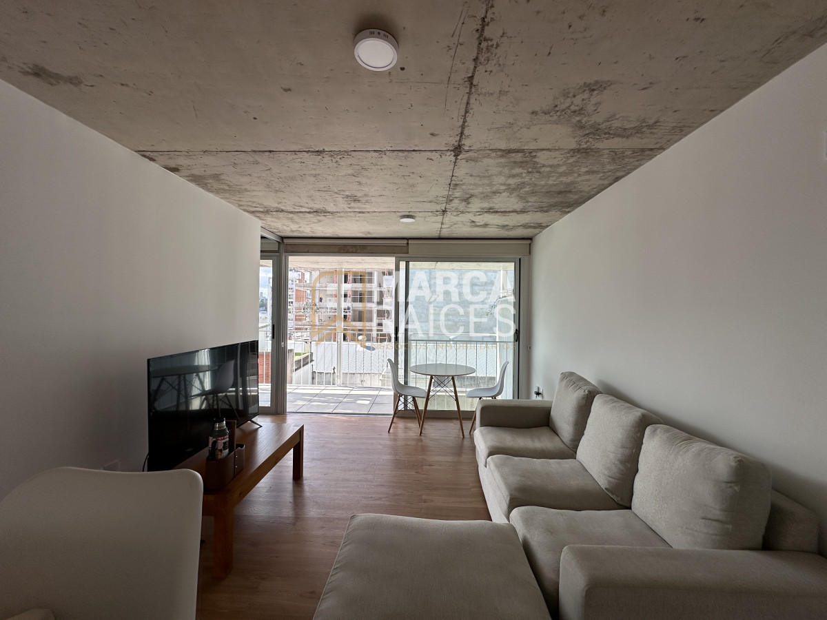 Apartamento ID.1402 - Apartamento Amplio A Estrenar Amoblado Piso 4 Al Frente Luminoso Cordon Sur Montevideo