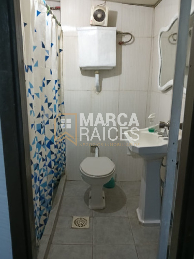 Apartamento ID.1482 - Alquiler Casa 2 Dormitorios Sin Gastos Comunes Con Cochera Patio Reducto Montevideo