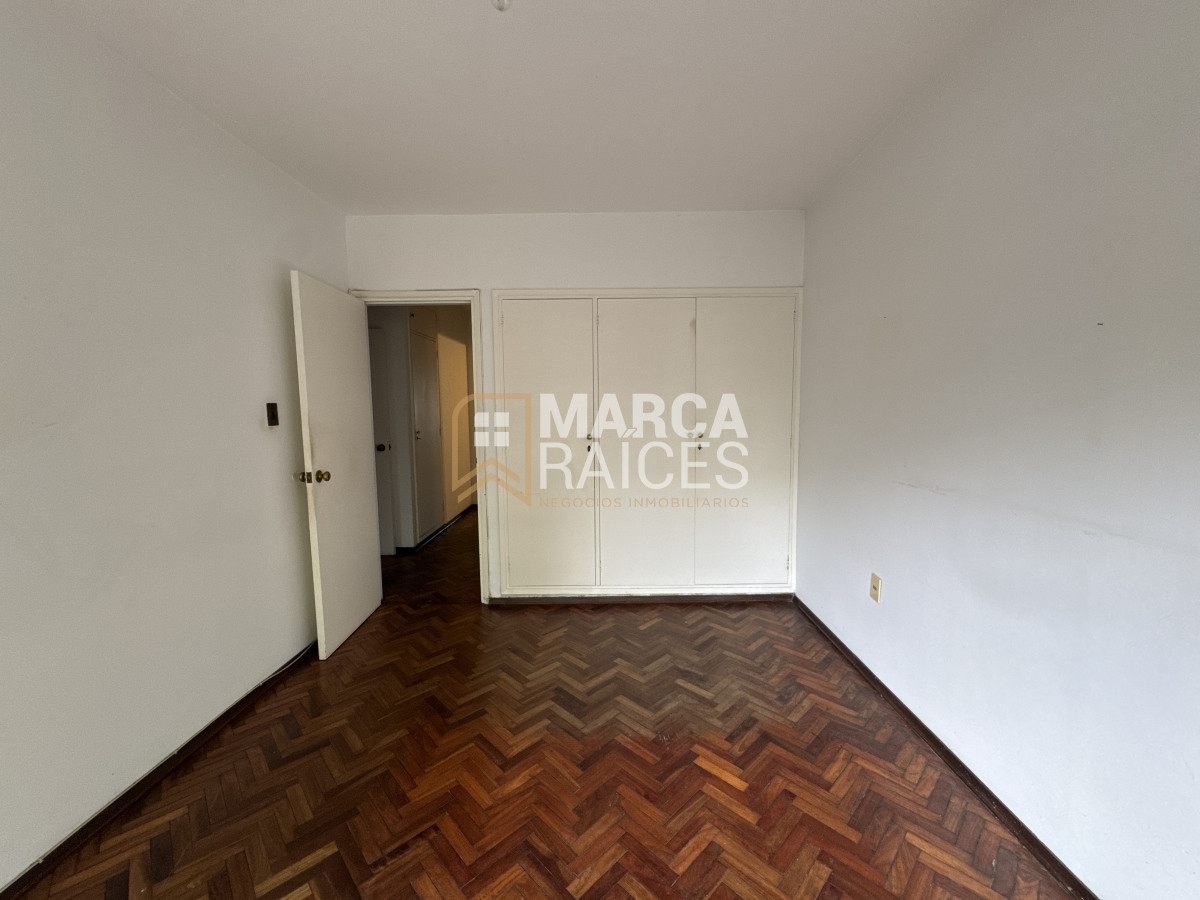 Apartamento ID.1199 - Venta Apartamento 4 Dormitorios 2 baños Garage Punta Carretas Montevideo
