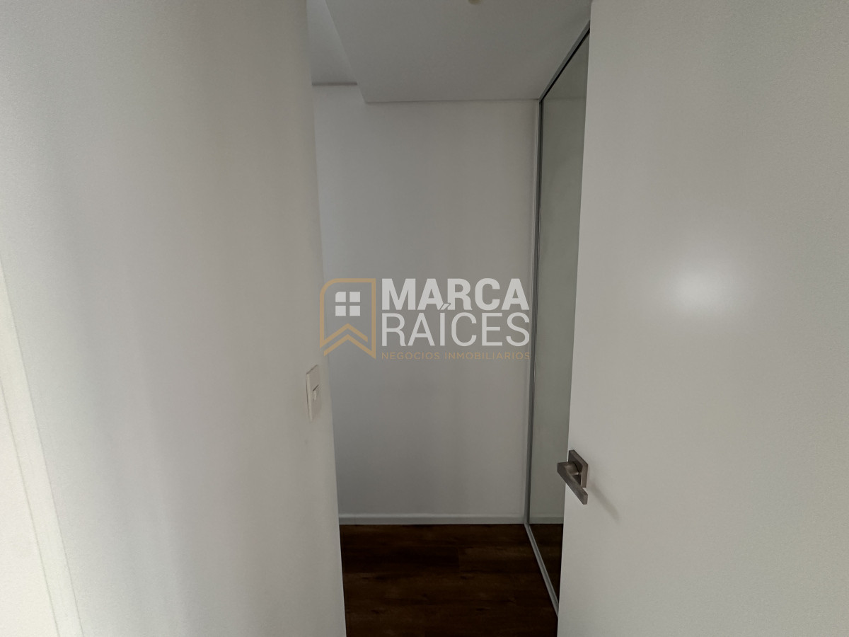 Apartamento ID.1379 - Alquiler Apartamento 2 Dormitorios Centro Montevideo