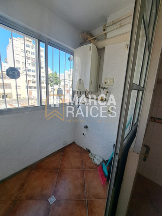 Apartamento ID.1809 - Venta Apartamento 3 dormitorios, 2 baños, con garage. Pocitos, Montevideo