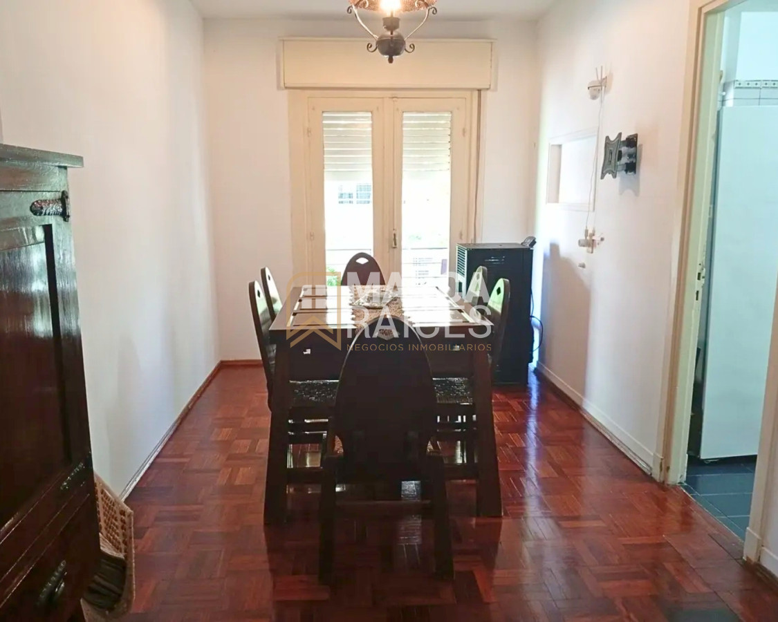 Apartamento ID.1728 - Venta Apartamento 4 Dormitorios 2 Baños Balcon Centro Montevideo