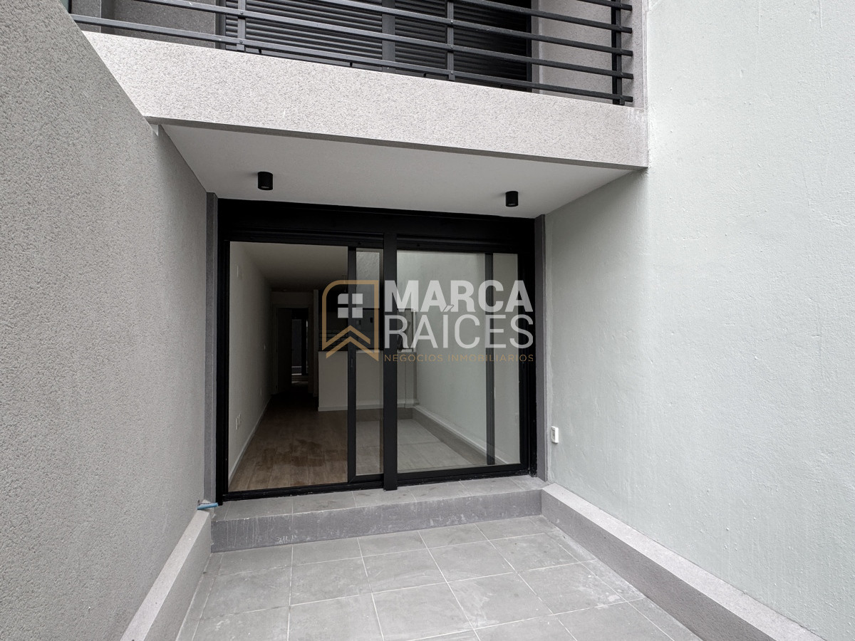 Apartamento ID.999 - Venta Apartamento 1 Dormitorio a estrenar con patio Cordon Montevideo