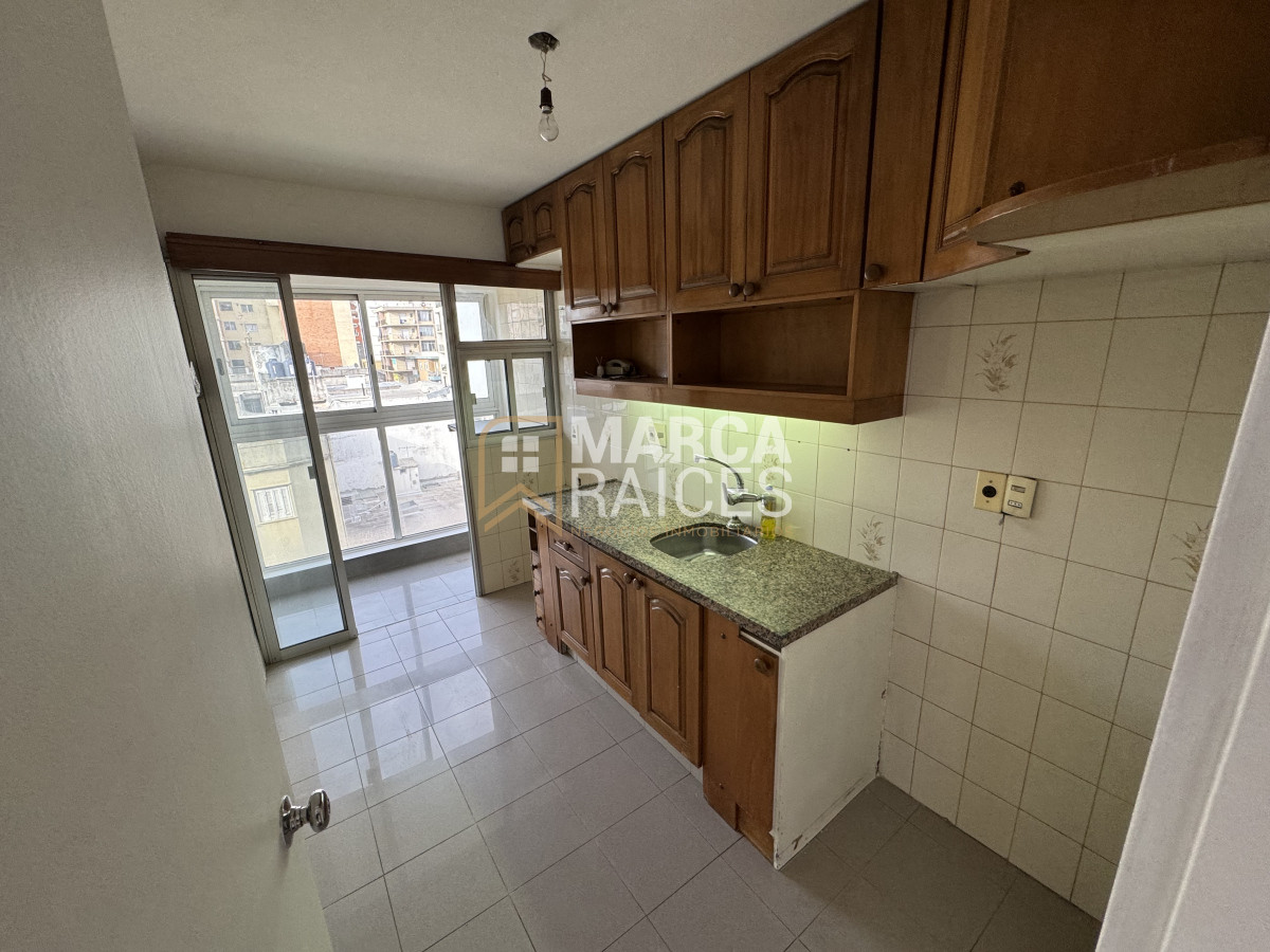 Apartamento ID.828 - Alquiler Apartamento 2 Dormitorios Luminoso Cordon Montevideo
