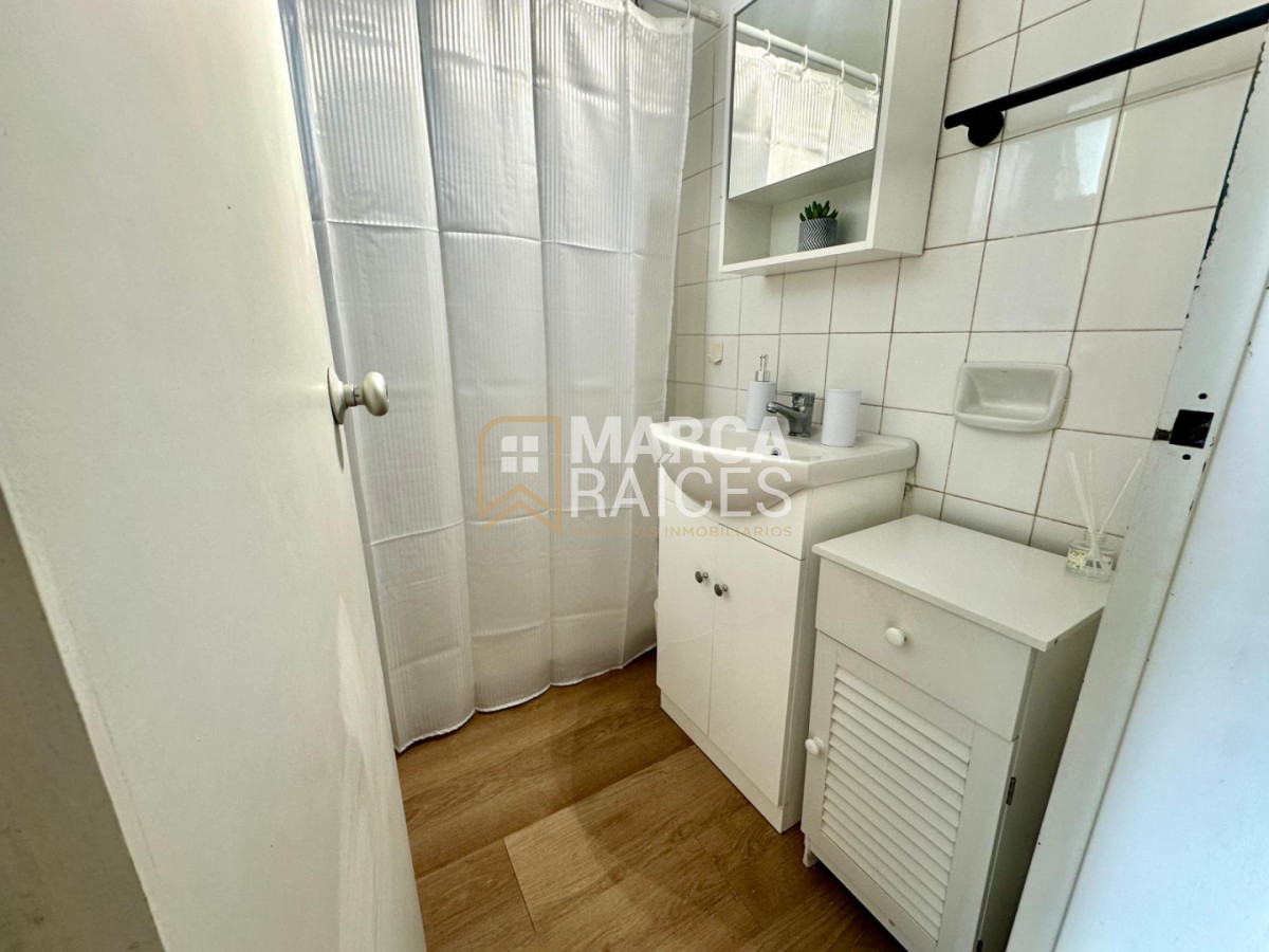 Apartamento ID.1701 - Alquiler Apartamento 1 Dormitorio Patio Ciudad Vieja Montevideo
