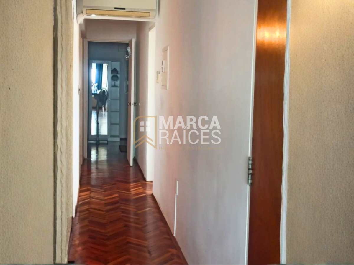 Apartamento ID.1676 - Alquiler Apartamento 2 Dormitorios Sobre la Rambla Opcion Amoblado Malvin Montevideo