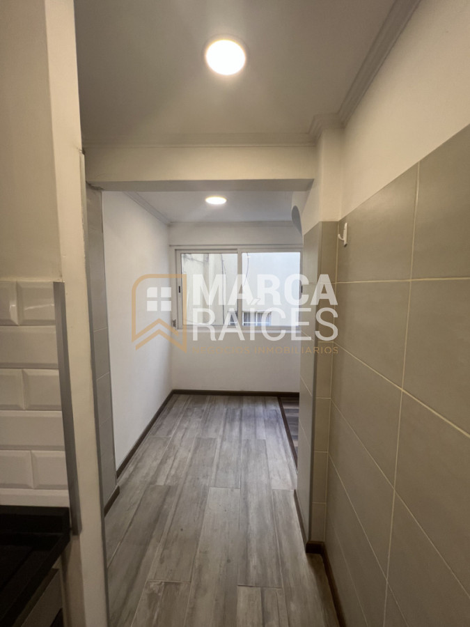 Apartamento ID.1782 - Alquiler Apartamento 2 Dormitorios Punta Carretas, a una cuadra de la Rambla y a media cuadra del Punta Carretas Shopping